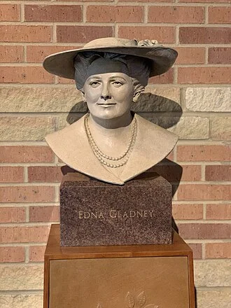 Edna Gladney height profile photo