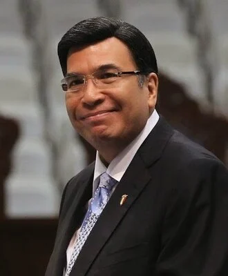 Eduardo V. Manalo height profile photo