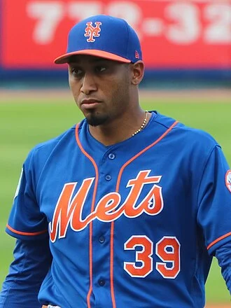 Edwin Díaz height profile photo