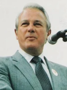 Edwin Edwards height profile photo