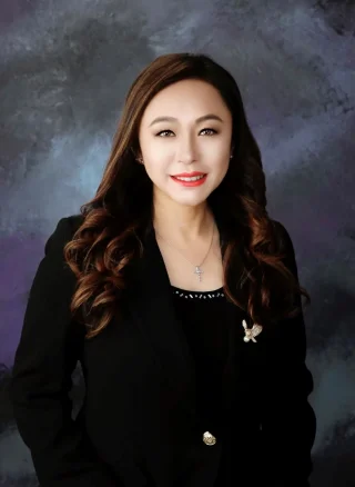 Eileen Wang height profile photo
