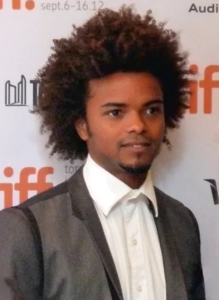 Eka Darville height profile photo