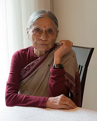 Ela Bhatt height profile photo