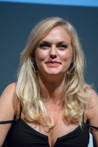Elaine Hendrix height profile photo