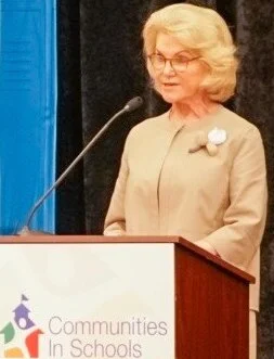 Elaine Wynn height profile photo