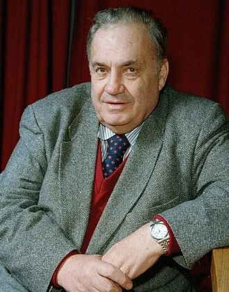 Eldar Ryazanov height profile photo