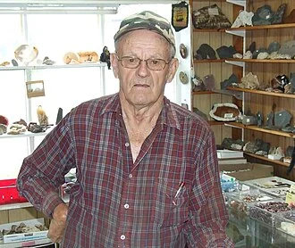 Eldon George height profile photo