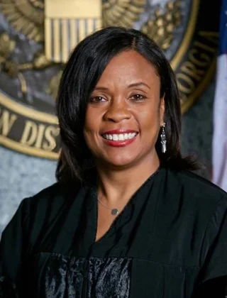 Eleanor L. Ross height profile photo