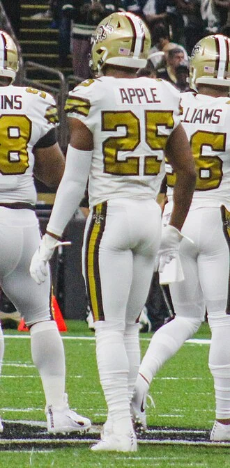 Eli Apple height profile photo