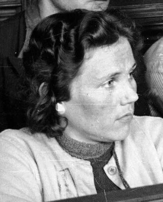 Elisabeth Becker height profile photo