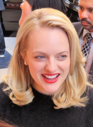 Elisabeth Moss height profile photo
