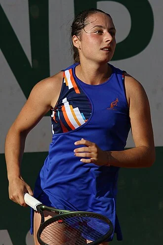 Elisabetta Cocciaretto height profile photo