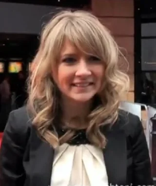 Eliza Bennett height profile photo