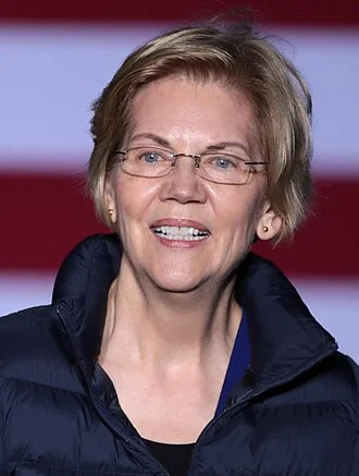 Elizabeth Warren height profile photo