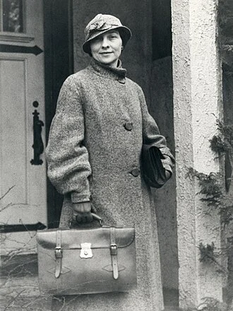 Elizebeth Smith Friedman height profile photo