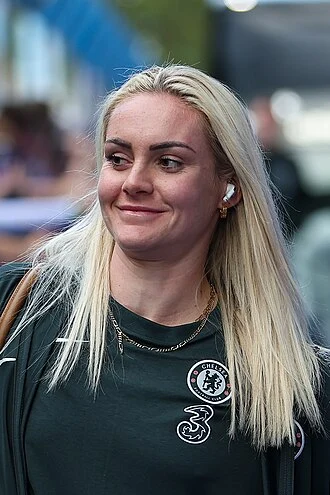 Ellie Carpenter height profile photo
