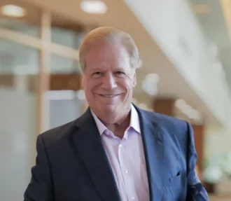 Elliott Broidy height profile photo
