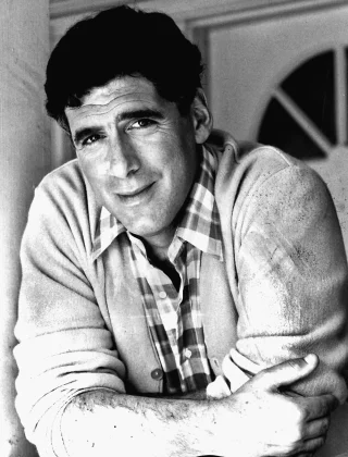 Elliott Gould height profile photo