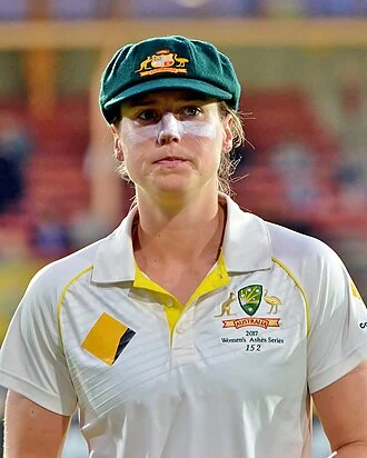 Ellyse Perry height profile photo