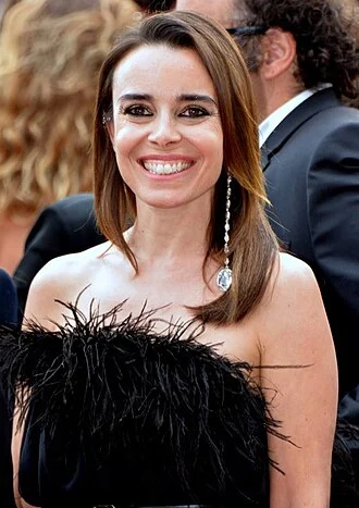 Élodie Bouchez height profile photo