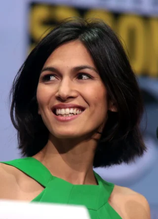 Élodie Yung height profile photo