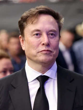 Elon Musk height profile photo