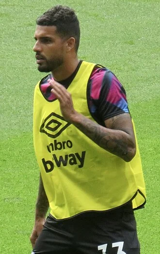 Emerson Palmieri height profile photo