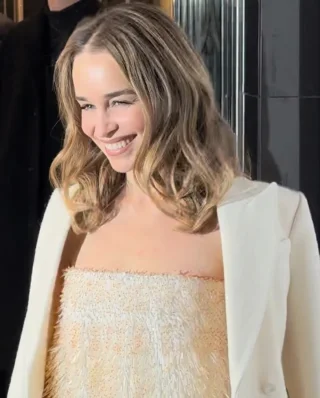 Emilia Clarke height profile photo