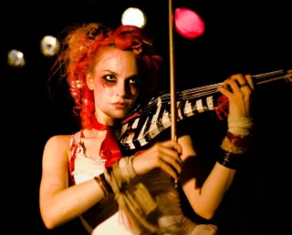 Emilie Autumn height profile photo