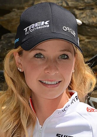 Emily Batty height profile photo