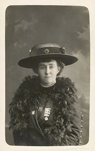 Emily Davison height profile photo