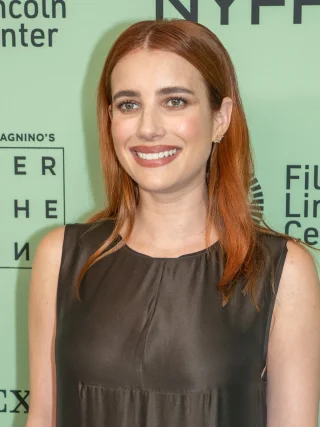 Emma Roberts height profile photo