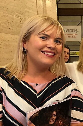 Emma Rogan height profile photo