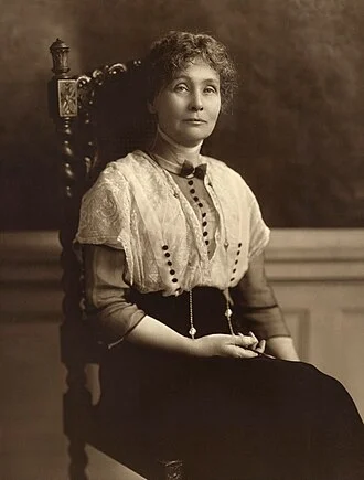 Emmeline Pankhurst height profile photo