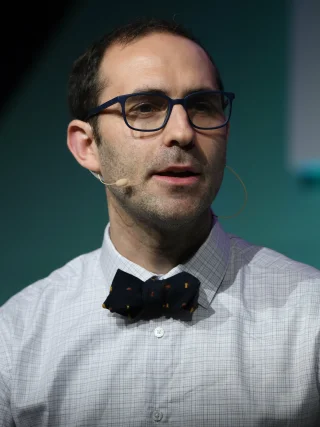 Emmett Shear height profile photo