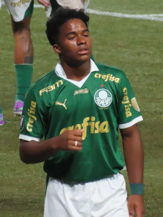 Endrick (footballer, born 2006) height profile photo