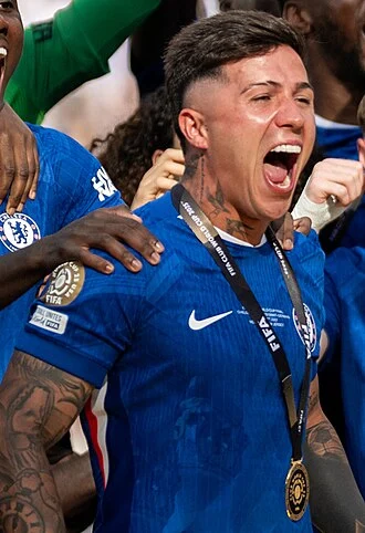 Enzo Fernández height profile photo