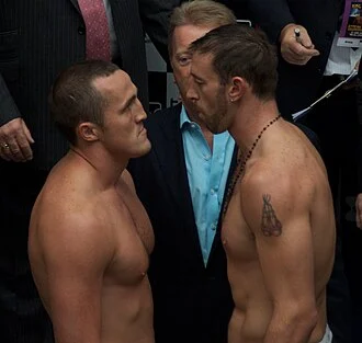 Enzo Maccarinelli height profile photo