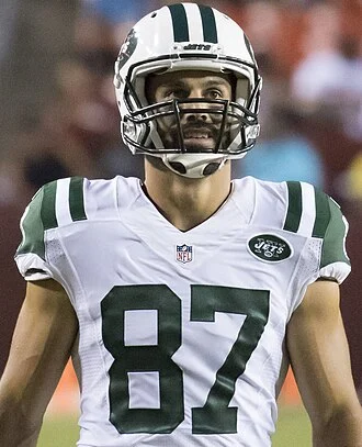 Eric Decker height profile photo