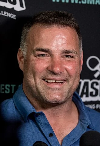 Eric Lindros height profile photo