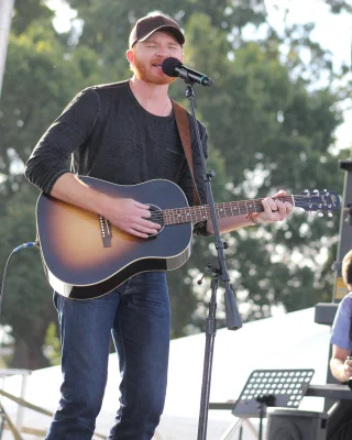 Eric Paslay height profile photo