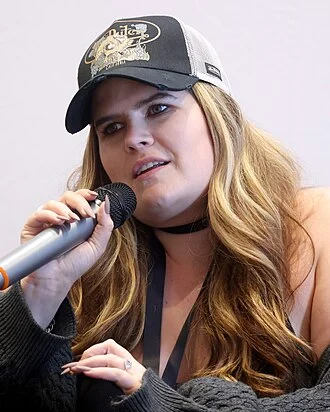 Erica Lindbeck height profile photo