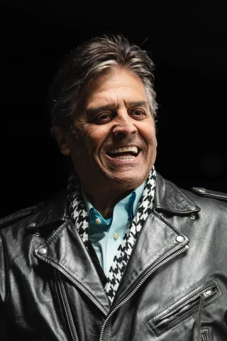 Erik Estrada height profile photo