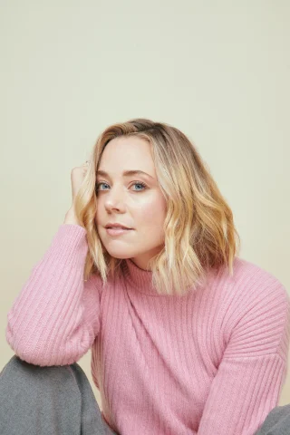 Erika Henningsen height profile photo