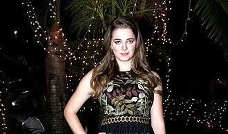 Erika Kaar height profile photo