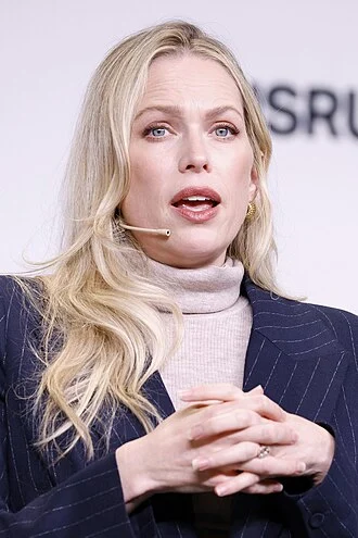 Erin Foster height profile photo