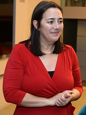 Erin Gruwell height profile photo