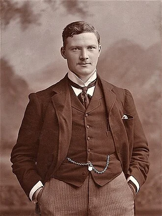 Ernest Guinness height profile photo