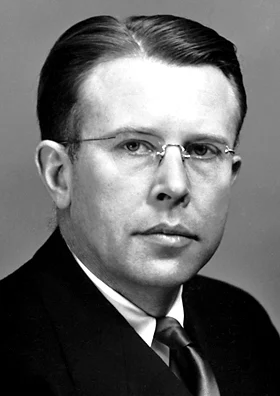 Ernest Lawrence height profile photo