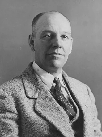 Ernest Lundeen height profile photo